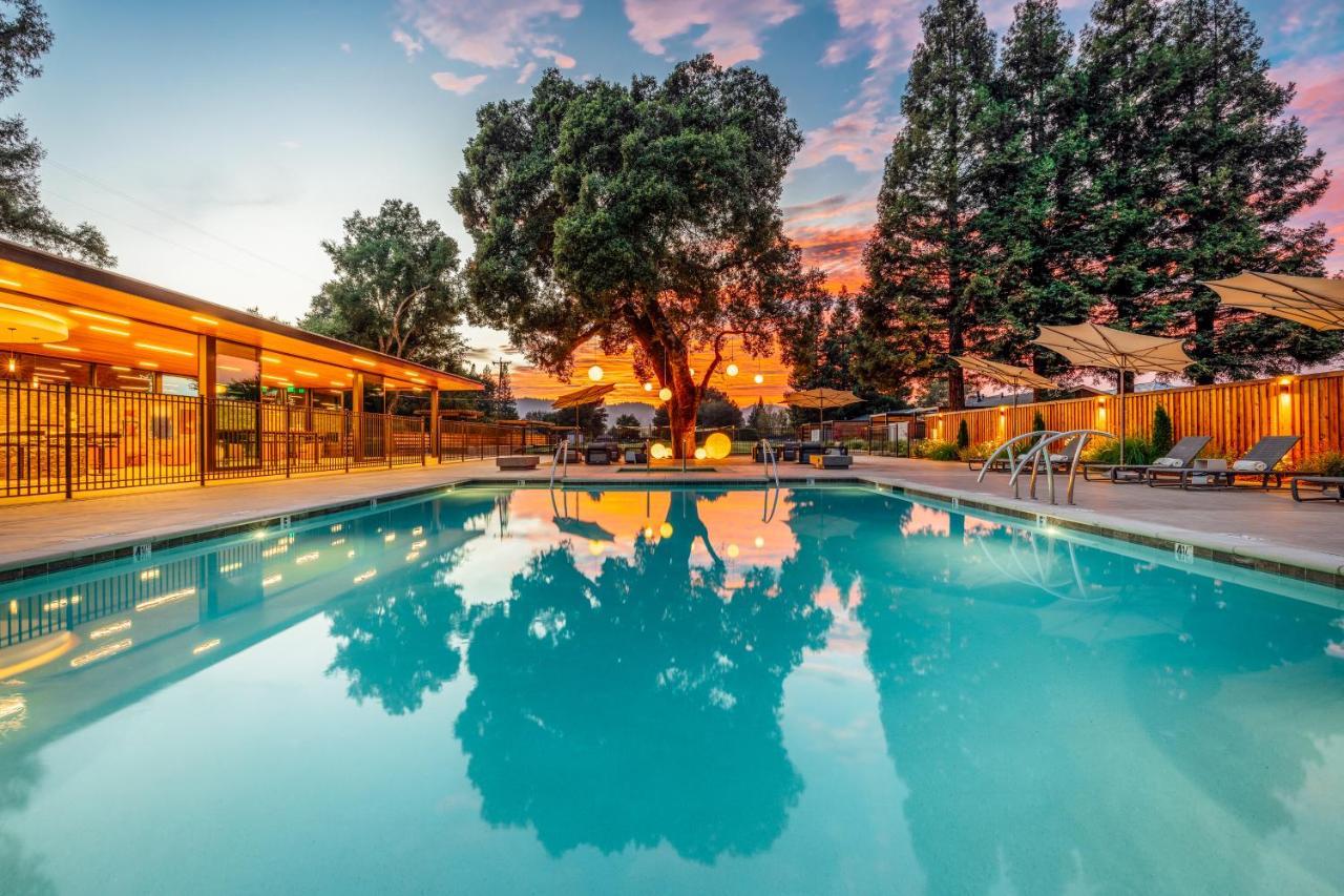 Hotel The Ruse à Healdsburg Extérieur photo